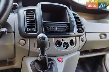 Минивэн Renault Trafic 2010 в 