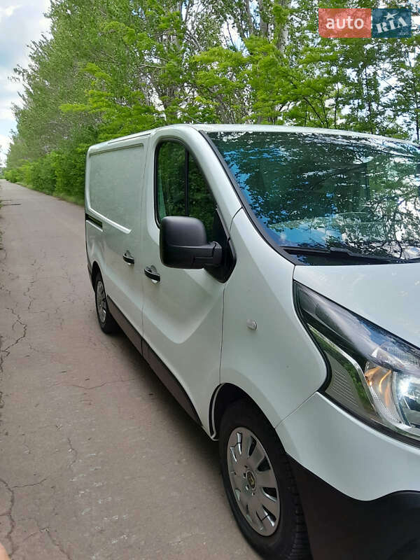 Грузовой фургон Renault Trafic 2016 в Запорожье