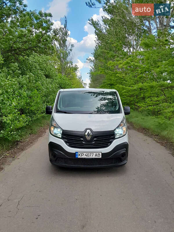 Грузовой фургон Renault Trafic 2016 в Запорожье