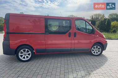 Грузовой фургон Renault Trafic 2014 в 