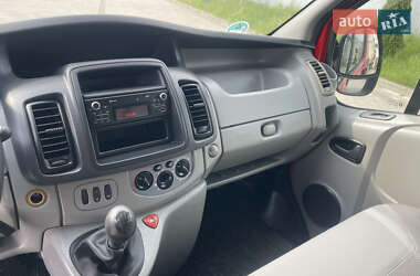 Грузовой фургон Renault Trafic 2014 в 