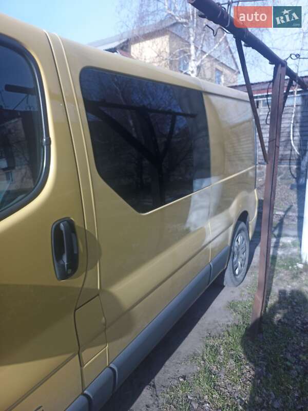 Мінівен Renault Trafic 2012 в Помічній