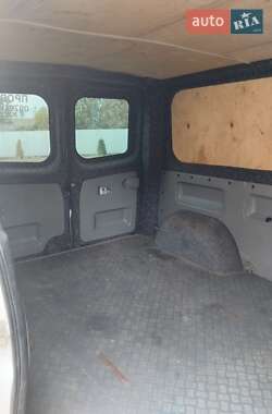 Грузовой фургон Renault Trafic 2005 в 
