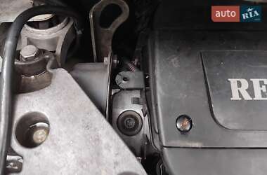 Грузовой фургон Renault Trafic 2005 в 