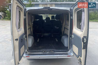 Минивэн Renault Trafic 2011 в 