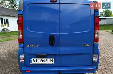 Мінівен Renault Trafic 2011 в 