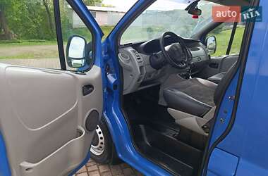 Мінівен Renault Trafic 2011 в 