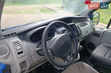 Мінівен Renault Trafic 2011 в 