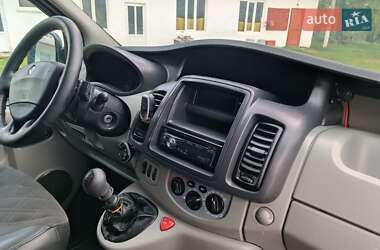 Мінівен Renault Trafic 2011 в 