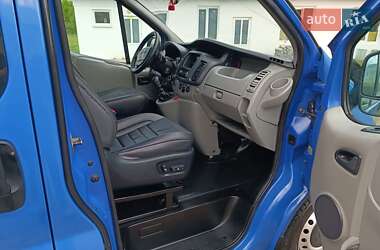 Мінівен Renault Trafic 2011 в 
