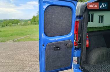 Мінівен Renault Trafic 2011 в 