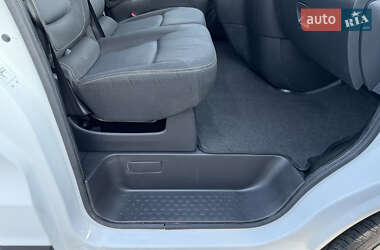 Вантажний фургон Renault Trafic 2021 в 