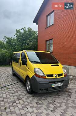 Минивэн Renault Trafic 2005 в Ровно