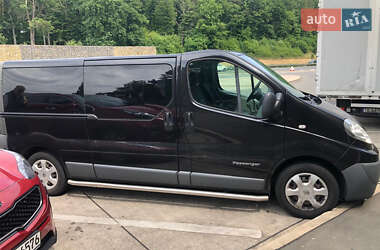 Минивэн Renault Trafic 2014 в 