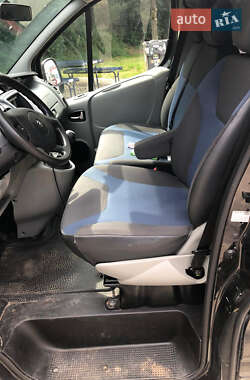 Минивэн Renault Trafic 2014 в 