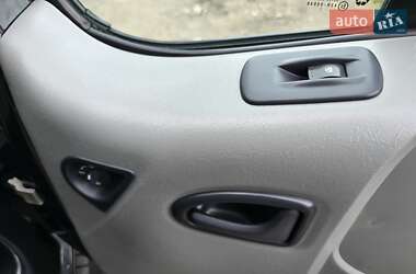 Минивэн Renault Trafic 2007 в 