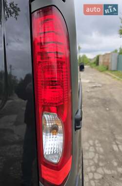 Минивэн Renault Trafic 2007 в 