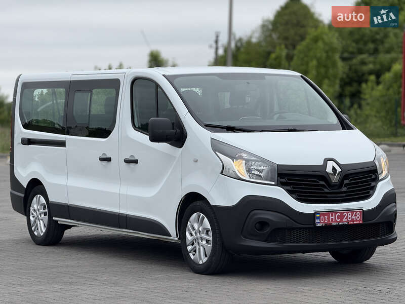 Мінівен Renault Trafic 2015 в Радивиліві