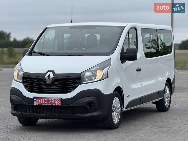Мінівен Renault Trafic 2015 в Радивиліві