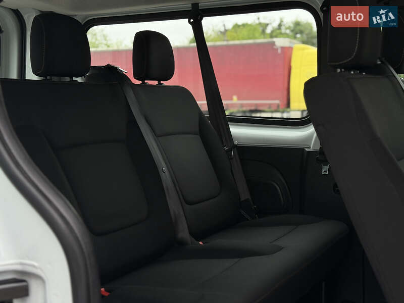 Мінівен Renault Trafic 2015 в Радивиліві
