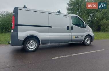 Грузовой фургон Renault Trafic 2013 в 