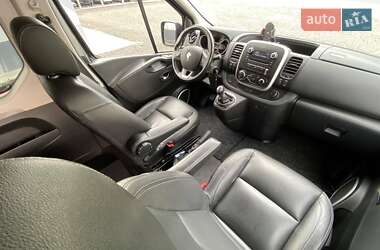 Минивэн Renault Trafic 2018 в 