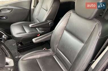 Минивэн Renault Trafic 2018 в 