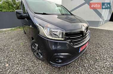 Минивэн Renault Trafic 2018 в 