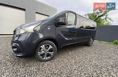 Минивэн Renault Trafic 2018 в 