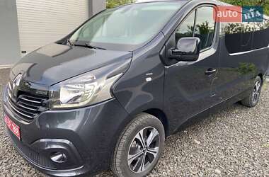 Минивэн Renault Trafic 2018 в 