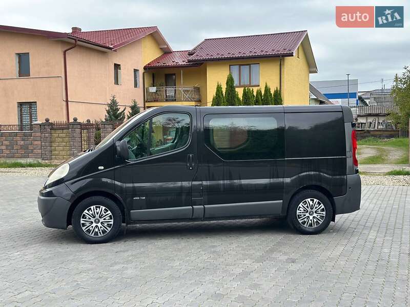 Минивэн Renault Trafic 2007 в Стрые