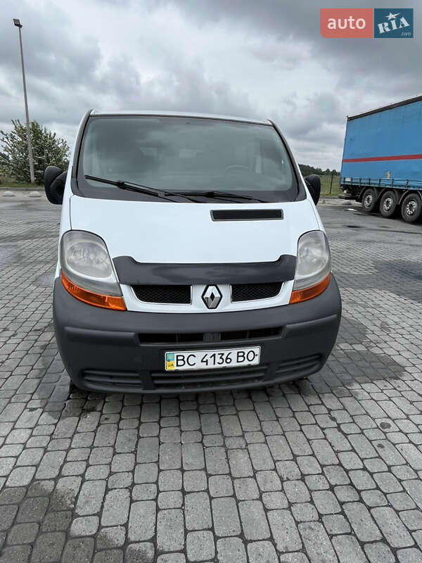 Минивэн Renault Trafic 2005 в Радивилове