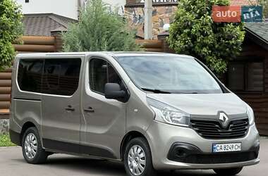 Мінівен Renault Trafic 2015 в 
