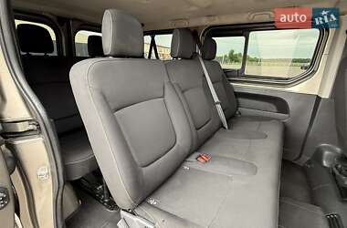 Мінівен Renault Trafic 2015 в 