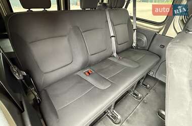Мінівен Renault Trafic 2015 в 
