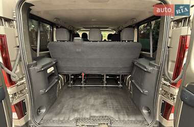 Мінівен Renault Trafic 2015 в 
