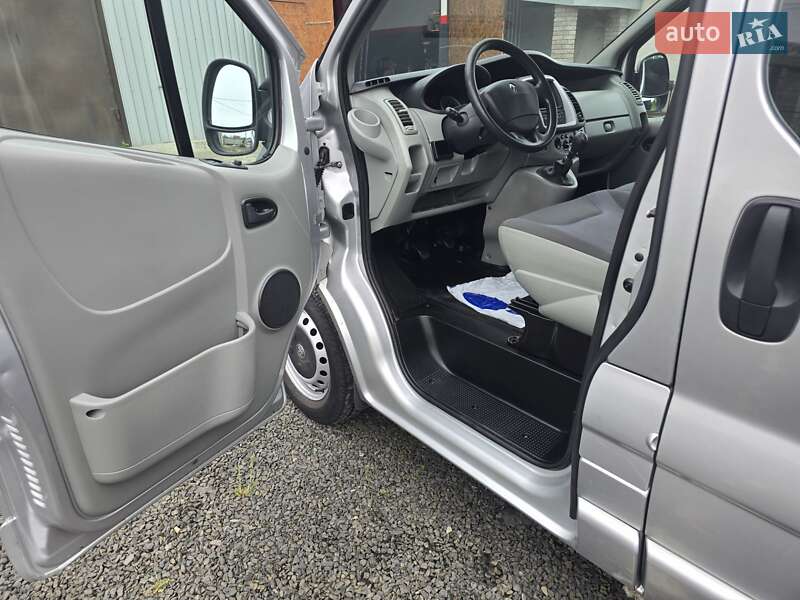 Минивэн Renault Trafic 2010 в Костополе