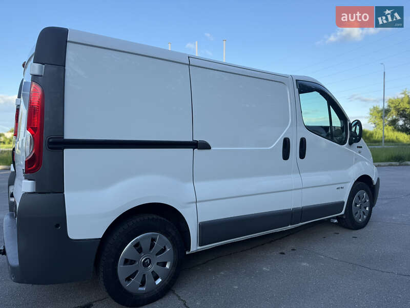 Вантажний фургон Renault Trafic 2012 в Старокостянтинові