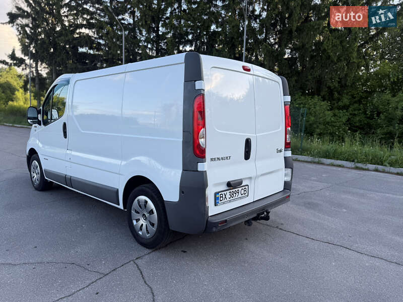 Вантажний фургон Renault Trafic 2012 в Старокостянтинові