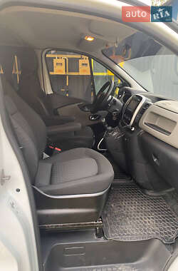 Минивэн Renault Trafic 2018 в 