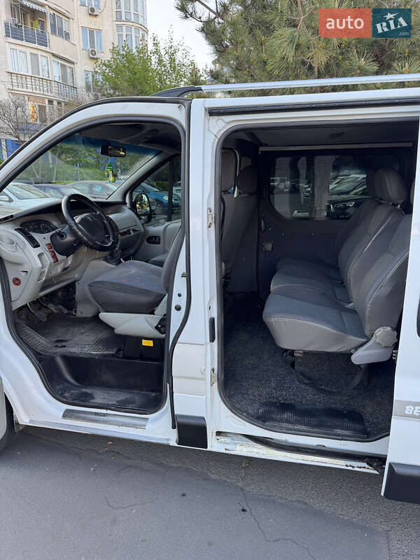 Мінівен Renault Trafic 2002 в Одесі
