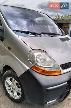 Минивэн Renault Trafic 2003 в 
