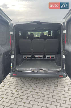 Минивэн Renault Trafic 2009 в 