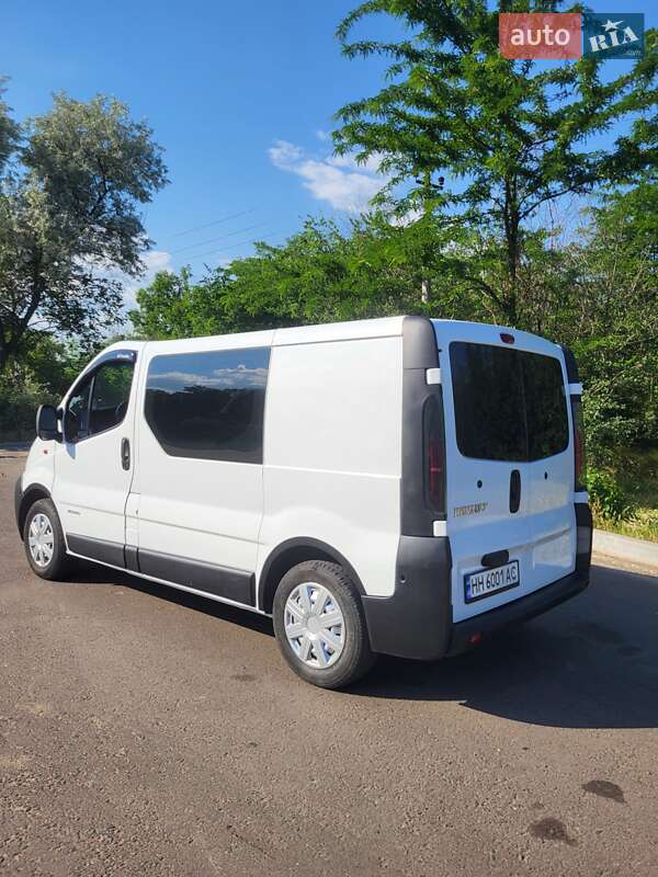 Минивэн Renault Trafic 2003 в Березовке