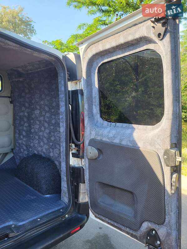 Минивэн Renault Trafic 2003 в Березовке