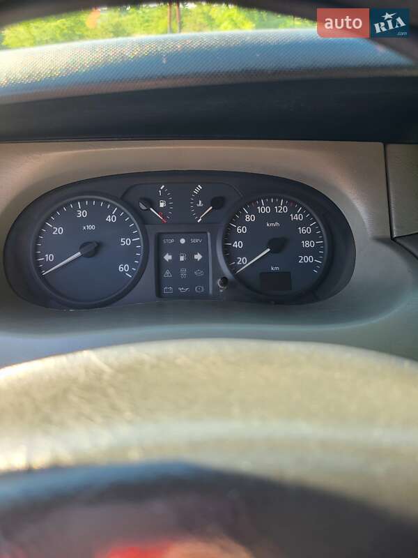 Минивэн Renault Trafic 2003 в Березовке