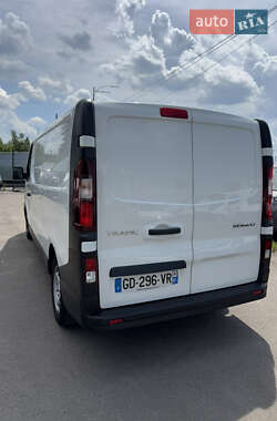 Грузовой фургон Renault Trafic 2021 в 