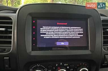 Вантажний фургон Renault Trafic 2021 в 