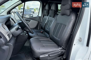 Минивэн Renault Trafic 2018 в 