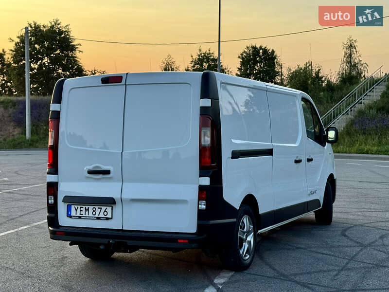Грузовой фургон Renault Trafic 2016 в Полтаве